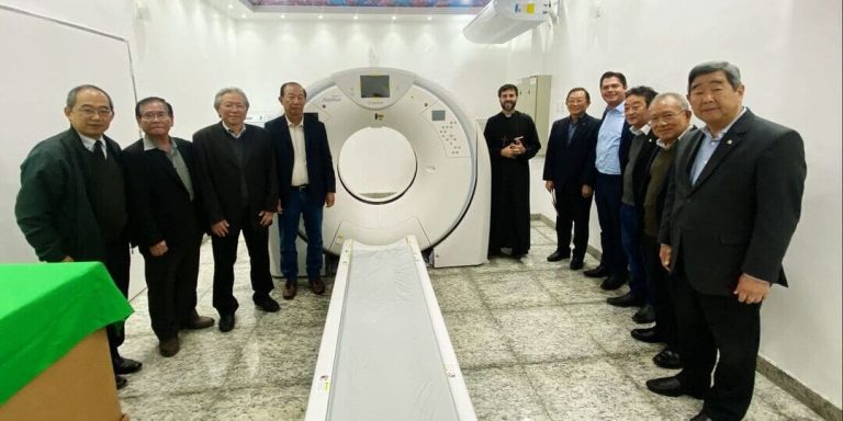 HLOB recebe novo aparelho de tomografia