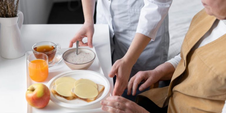 Como é a alimentação oferecida em uma boa Casa de Repouso?