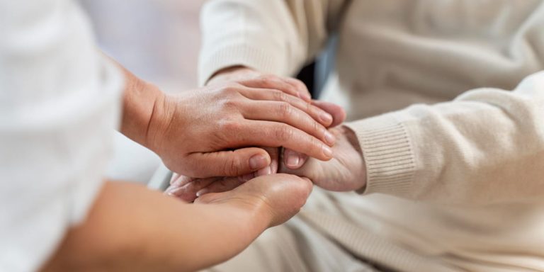 Benefícios emocionais de viver em uma Casa de Idosos